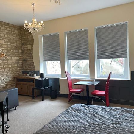Bear Inn Bradford-On-Avon Esterno foto