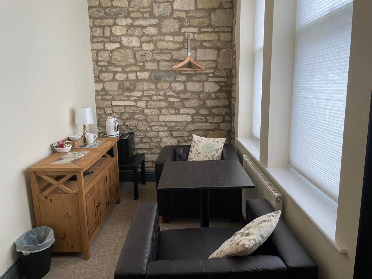 Bear Inn Bradford-On-Avon Esterno foto